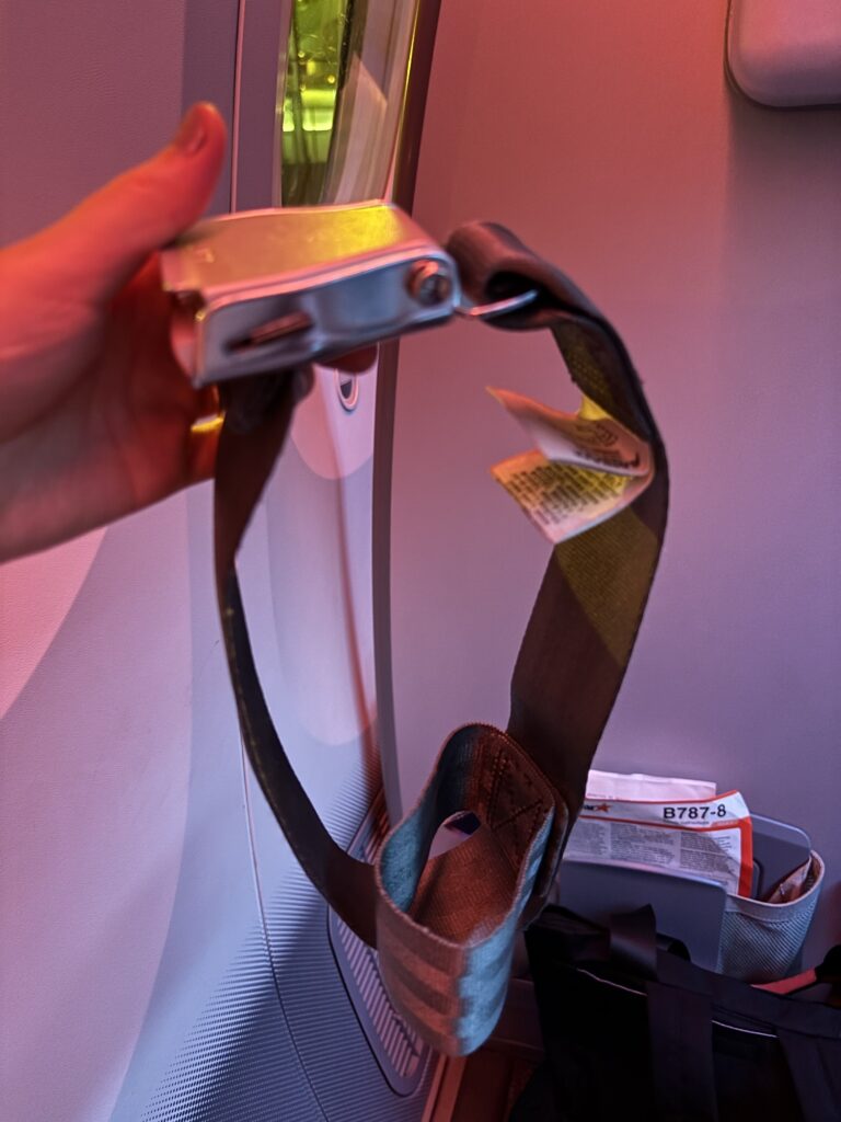 ジェットスター　子供用シートベルト