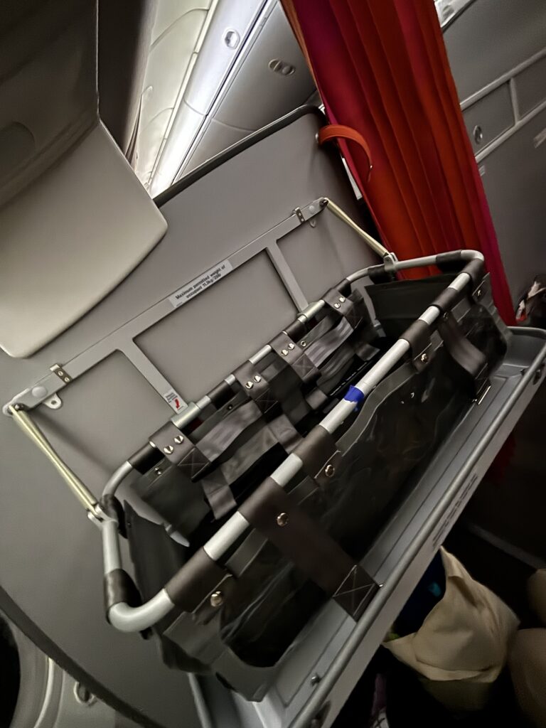 ジェットスターのバシネット