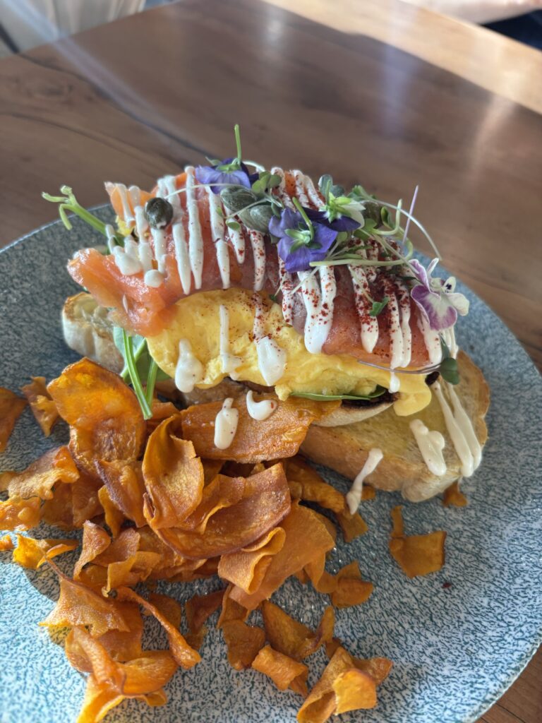 マディーズカフェ　サーモン