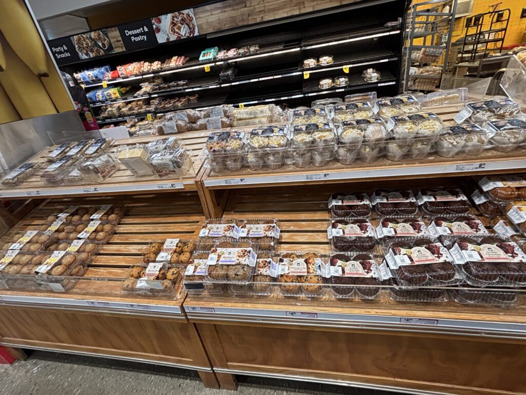 ケアンズ　ウールワース