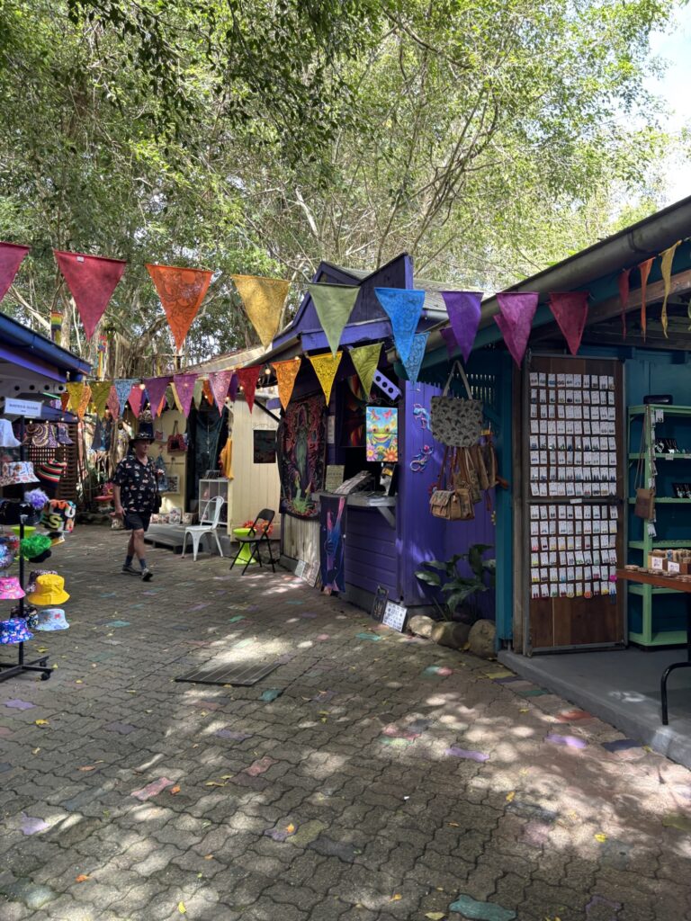 キュランダ　レインフォレスト　マーケット