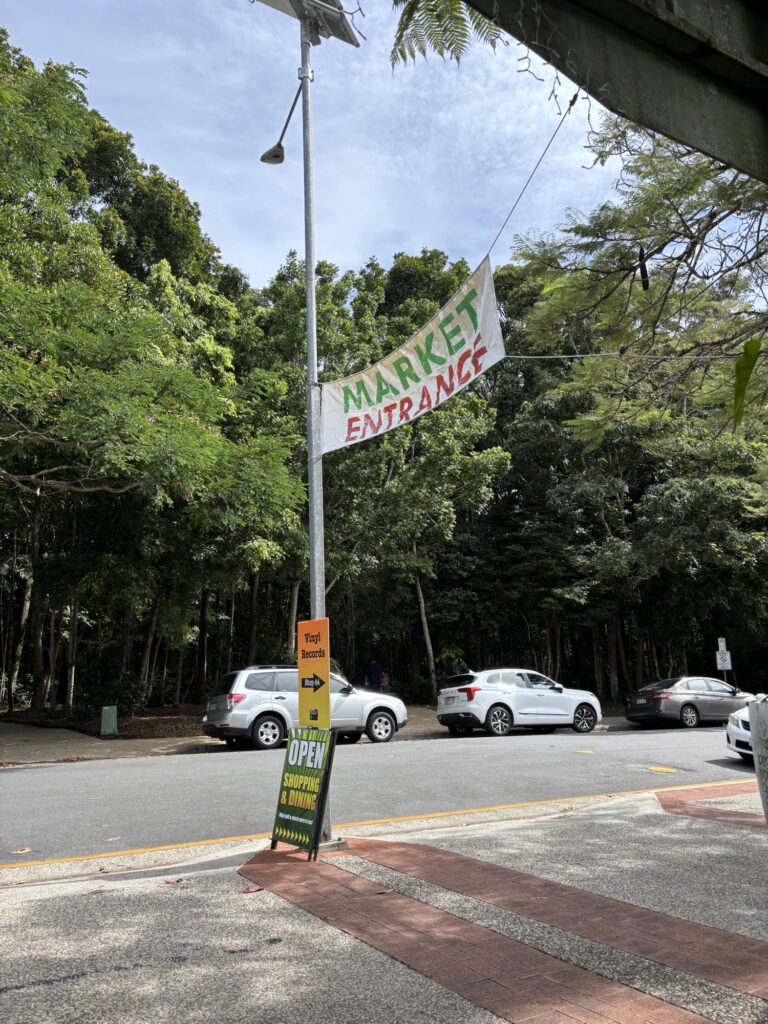 キュランダ　レインフォレスト　マーケット