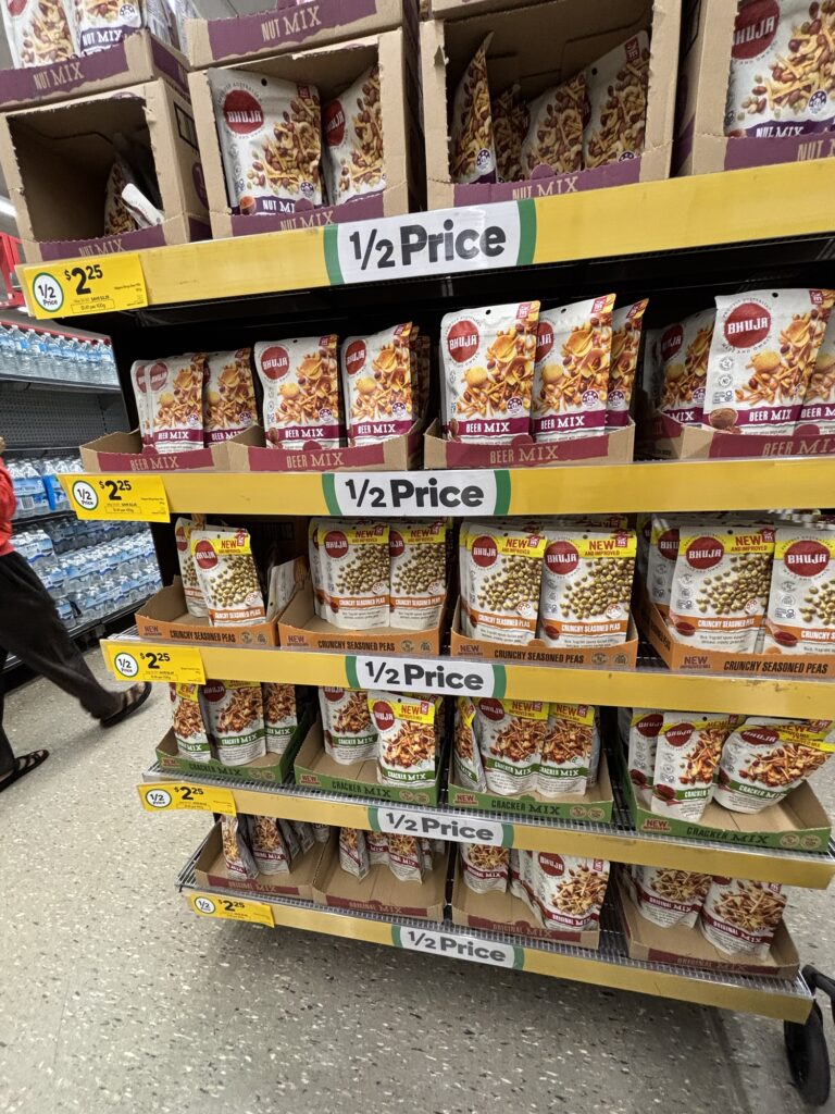 ケアンズ　ウールワース