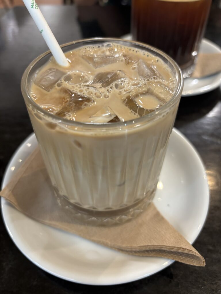 カフェ ブラックバード