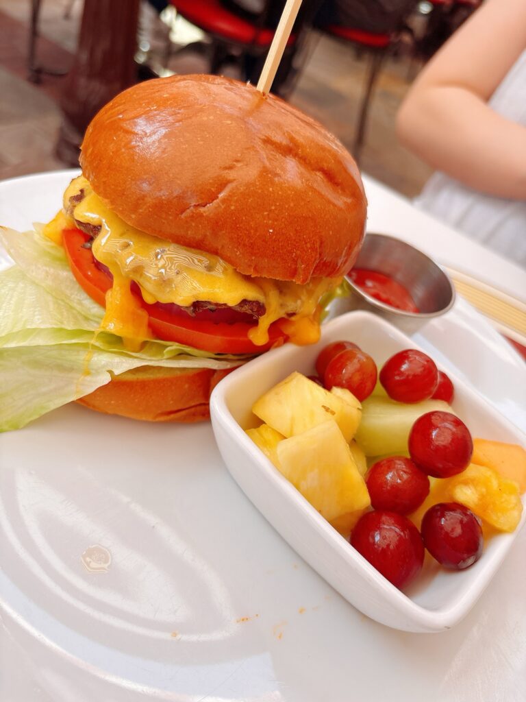 カリフォルニア カーネンションカフェ