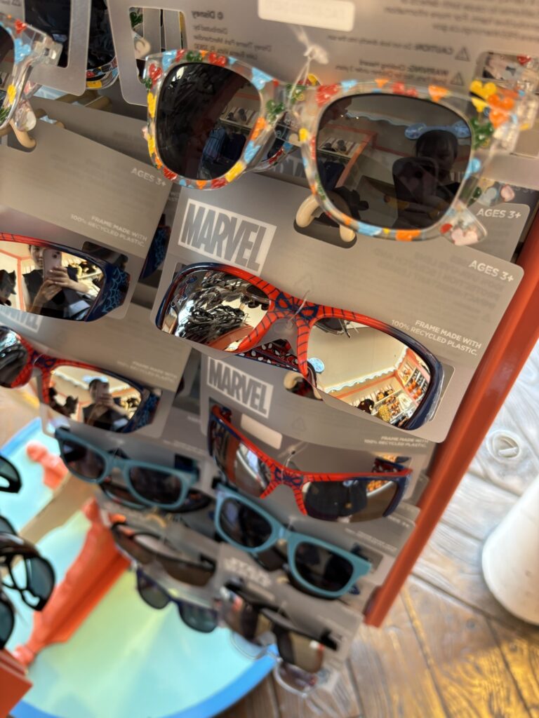 カリフォルニア・アドベンチャー　スパイダーマングッズ