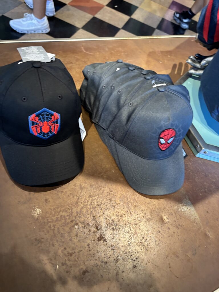 カリフォルニア・アドベンチャー　スパイダーマングッズ