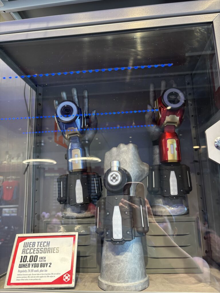 カリフォルニア・アドベンチャー　スパイダーマングッズ