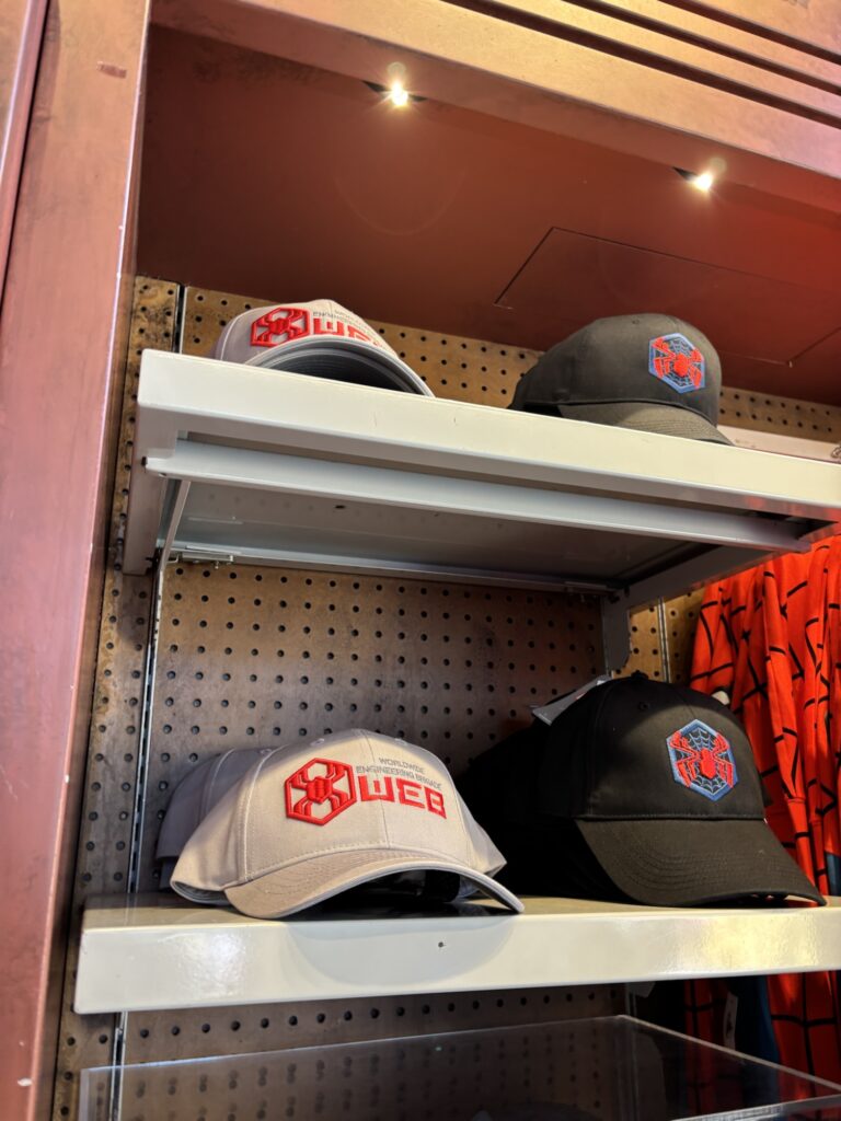 カリフォルニア・アドベンチャー　スパイダーマングッズ