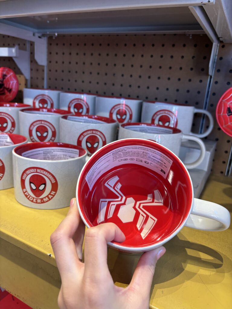 カリフォルニア・アドベンチャー　スパイダーマングッズ