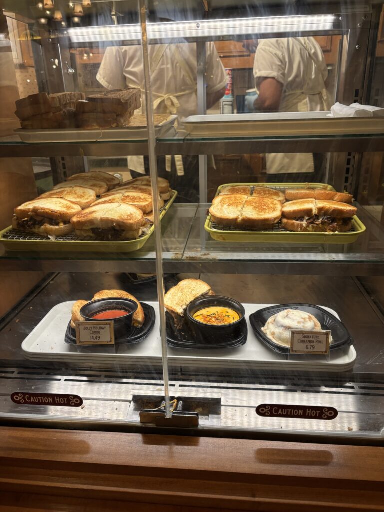 ディズニーランド・パーク ジョリー・ホリデー・ベーカリー・カフェ