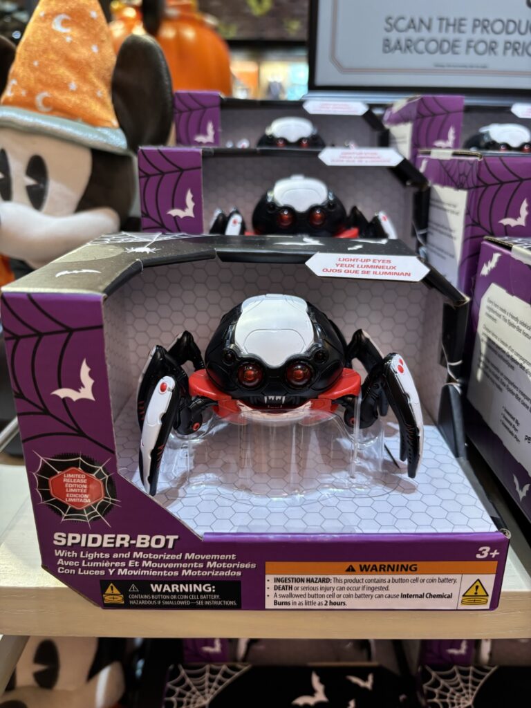 ダウンタウンディズニー　ワールド・オブ・ディズニー　スパイダーマングッズ