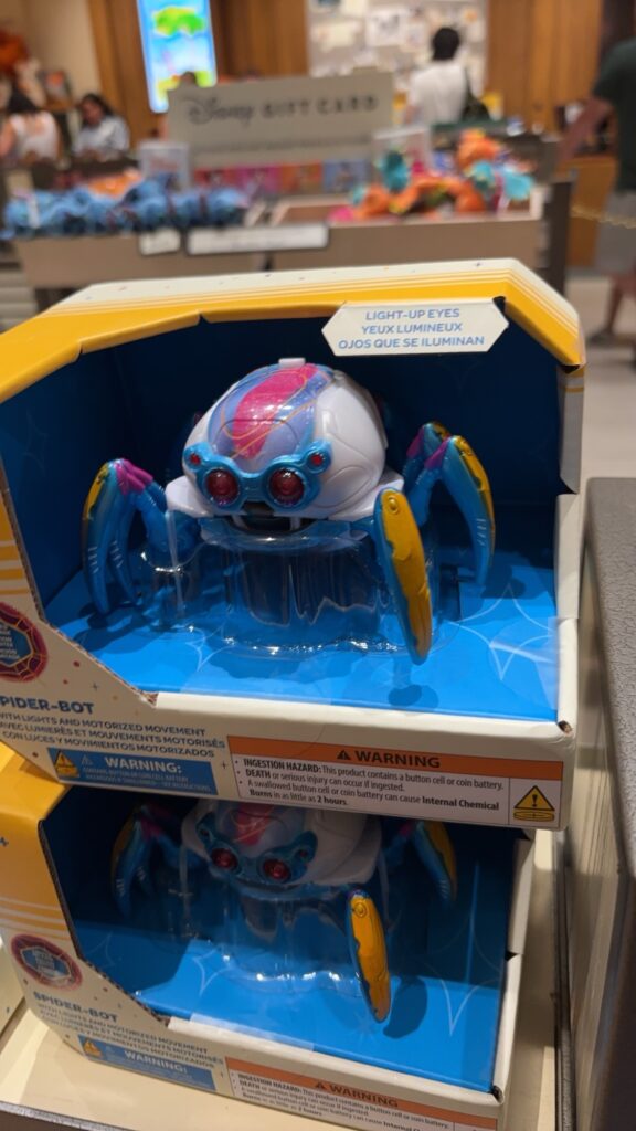 ダウンタウンディズニー　ワールド・オブ・ディズニー　スパイダーマングッズ