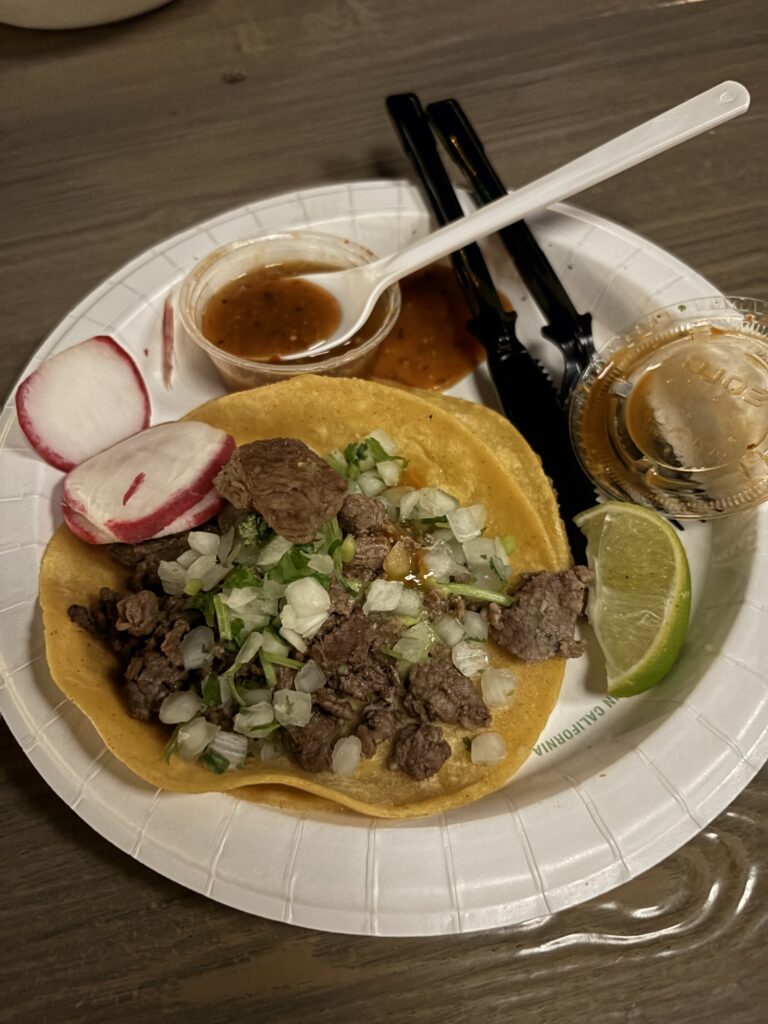 カリフォルニア・アドベンチャー　コーシナ・クカモンガ・メキシカン・グリル